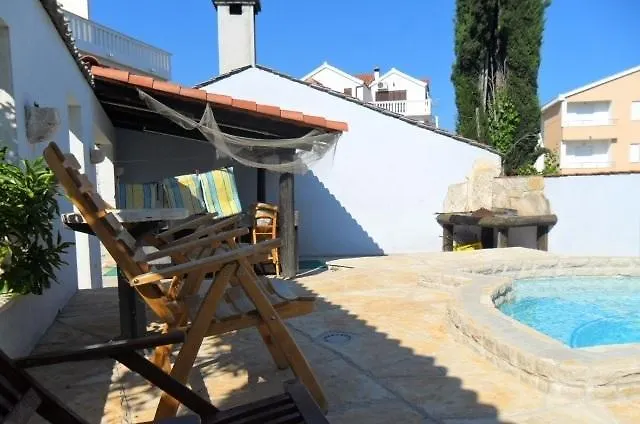 Kafadar, Okrug Gornji Trogir